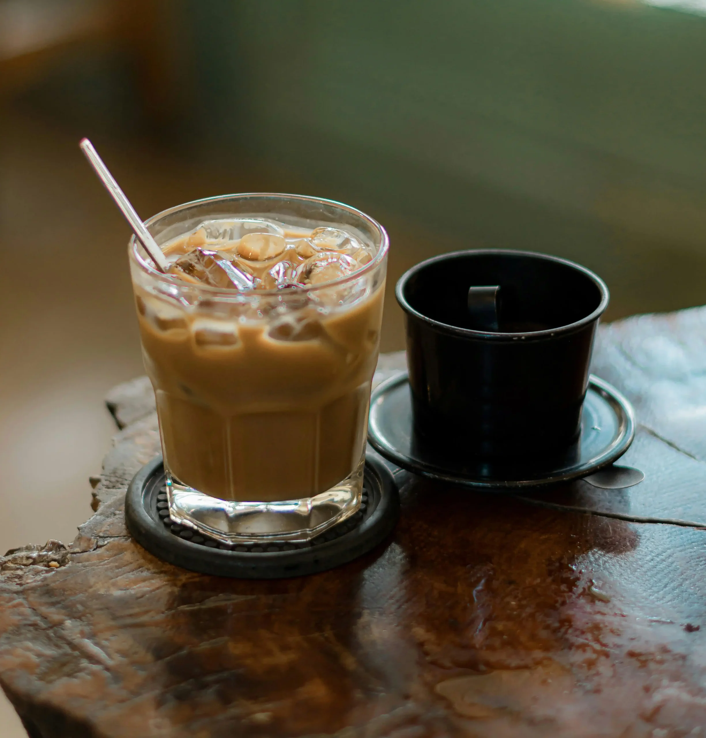 Cà phê pha phin với Robusta Nam Ban